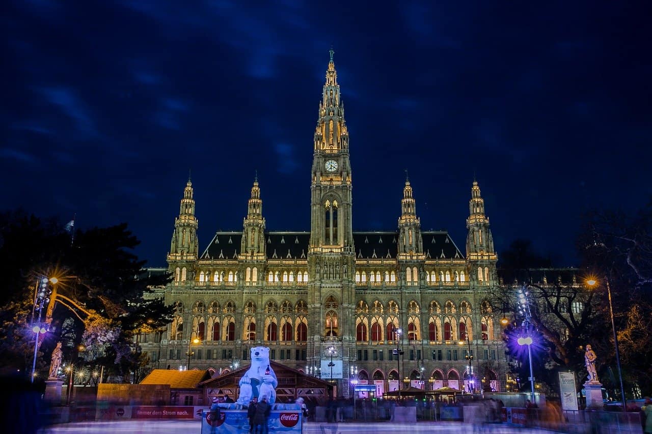 rathaus ring wien city oesterreich bundeshauptstadt christkindlmarkt geocaching teamevent pixabay
